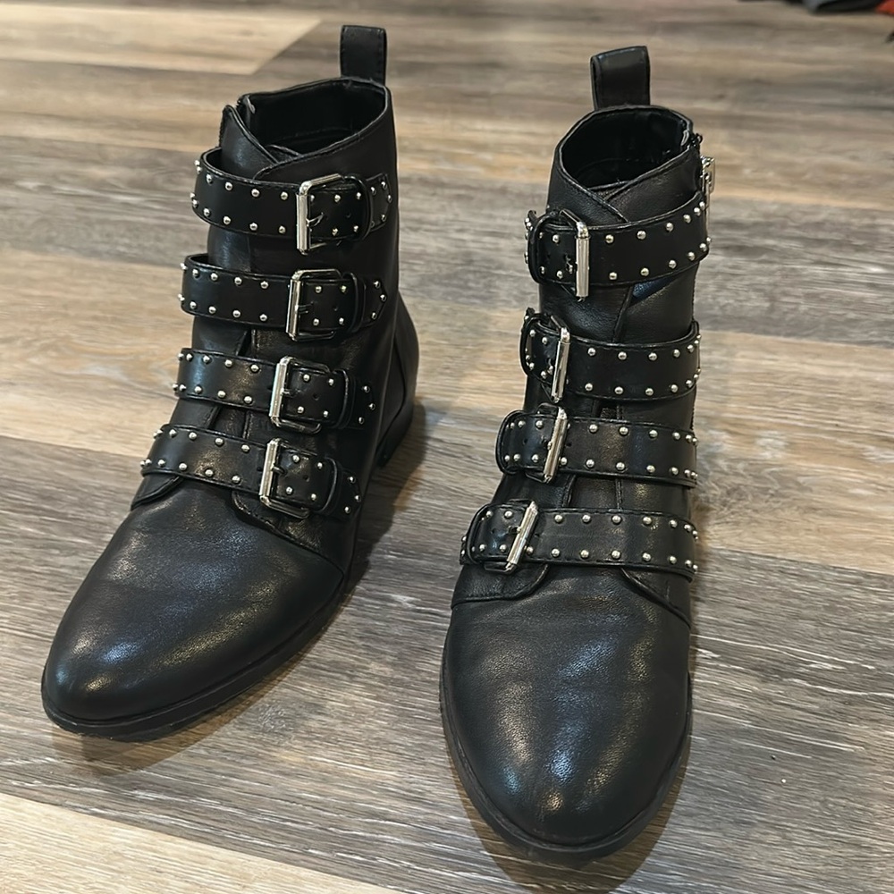Vince Camaro Black boots